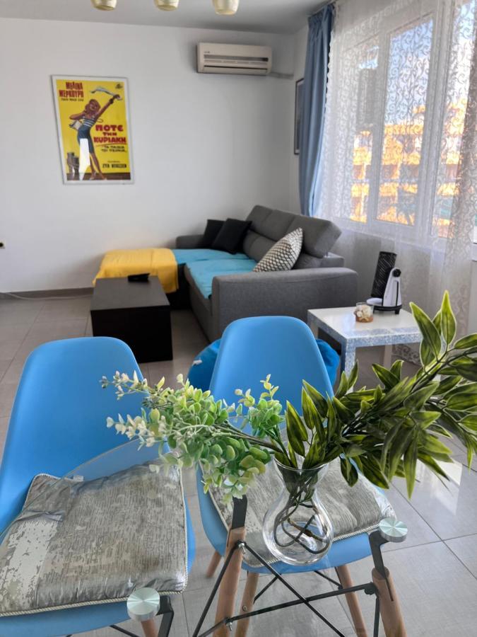 Orange Apartments 포마리 외부 사진